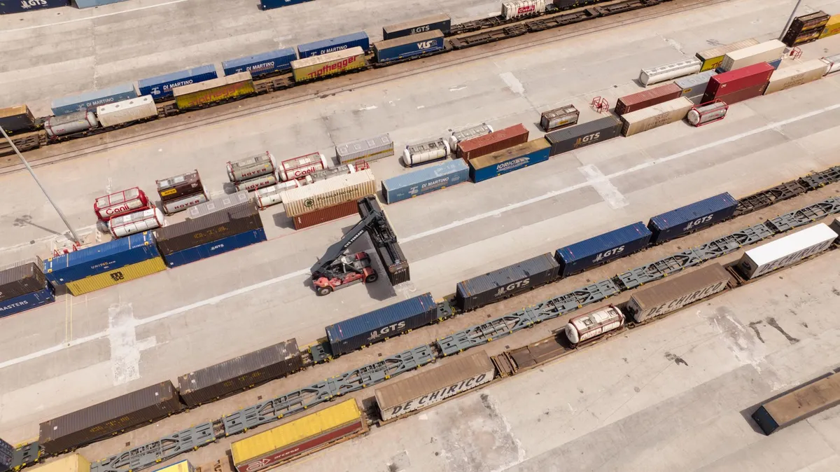 CustomsGenius vs CargoWise: Do I Need Both?